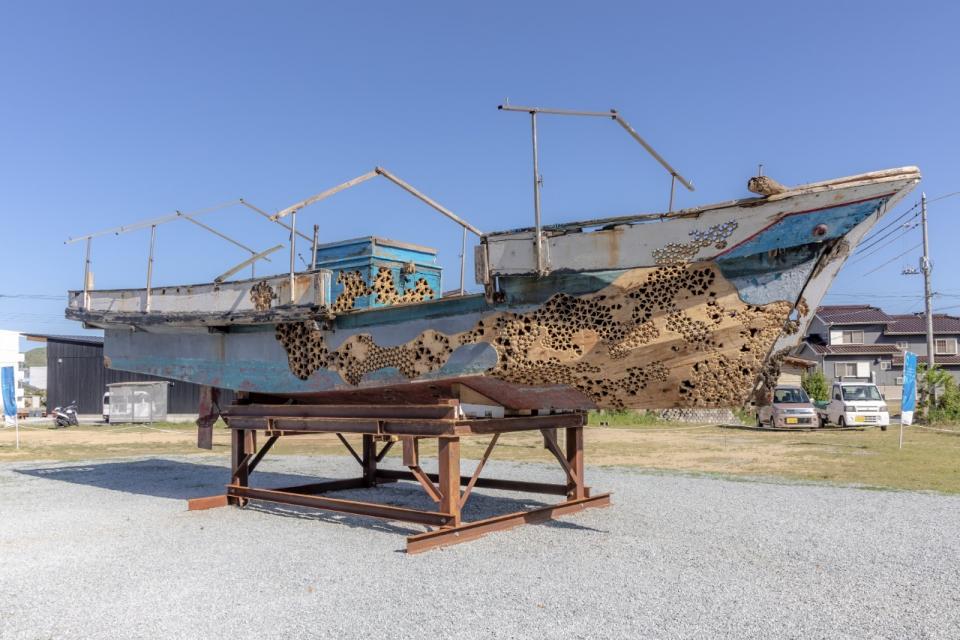 郷土玩具　和歌山　勝浦　大漁舟(廃絶品) 作者不詳　　　　(浜木) Inner Light -Floating Houseboat of Setouchi- | 作品 | 瀬戸内